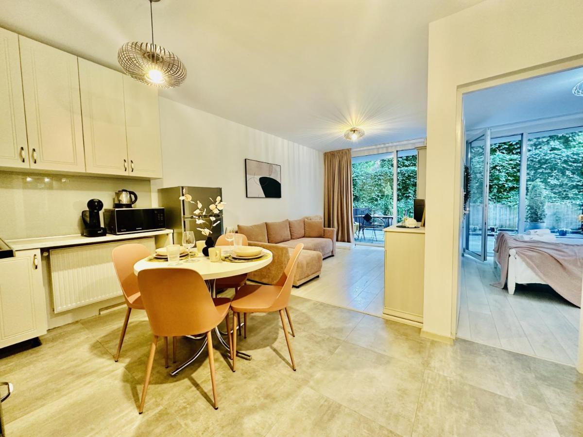 Palfi Apartment With Garden & Parking Cluj-Napoca Eksteriør bilde