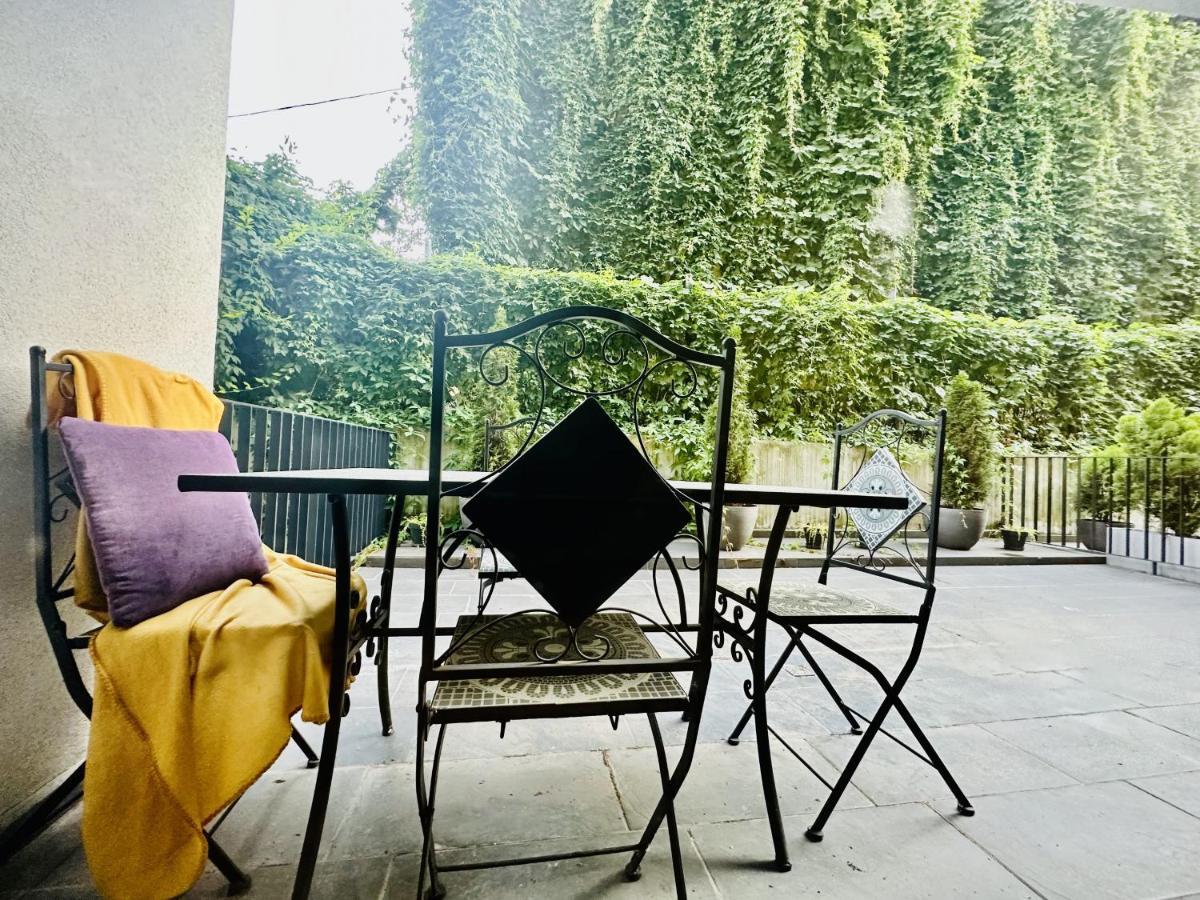 Palfi Apartment With Garden & Parking Cluj-Napoca Eksteriør bilde